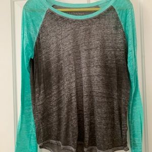Aeropostale Tops - XL Aeropostale Baseball Tee Aeropostale Tops - XL Aeropostale Baseball Tee